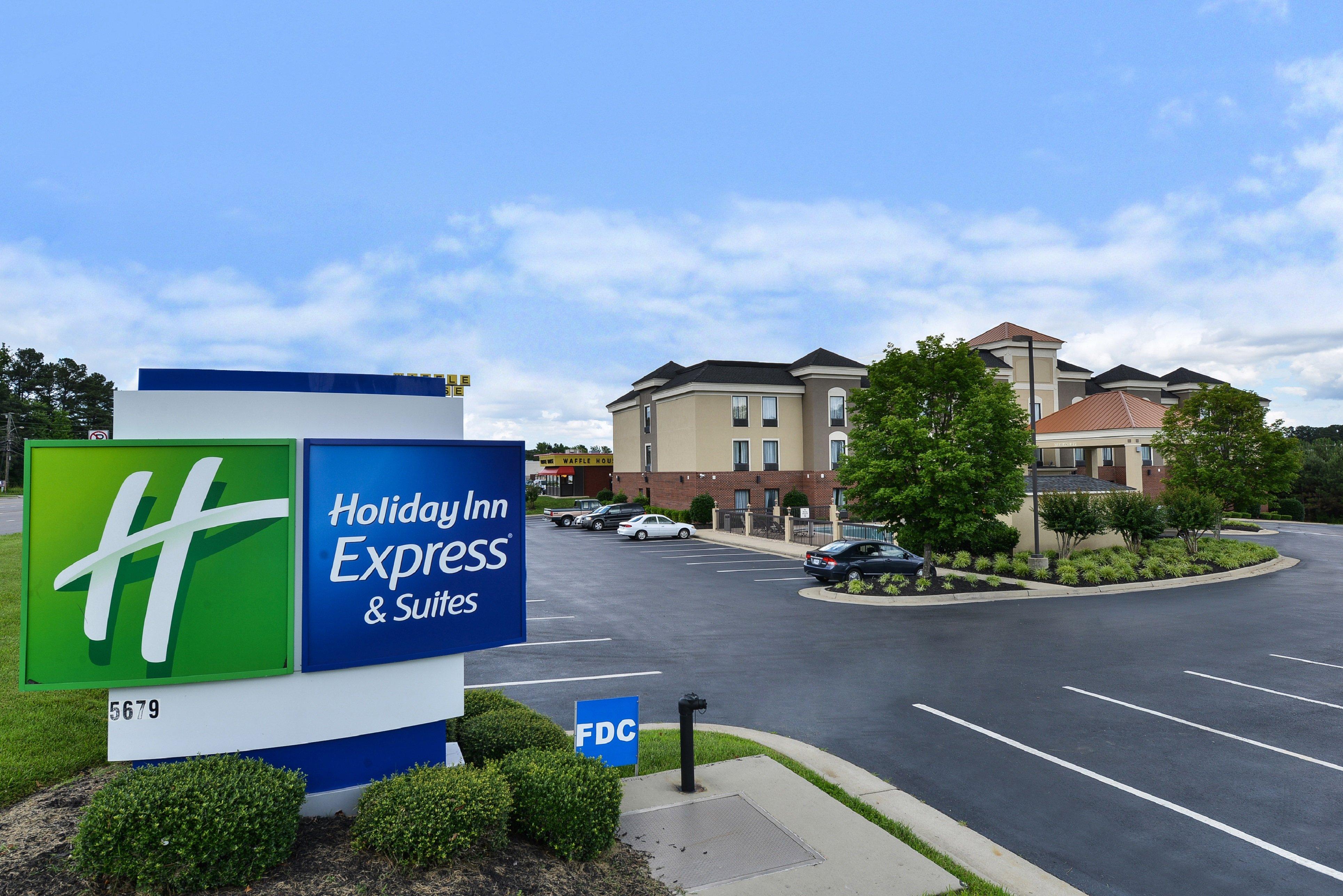 Holiday Inn Express Hotel & Suites Petersburg/Dinwiddie, An Ihg Hotel Exterior photo